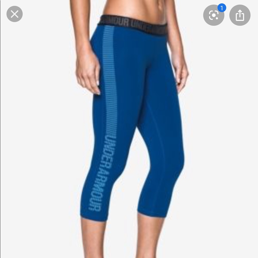 Electric blue under armour cropped leggings